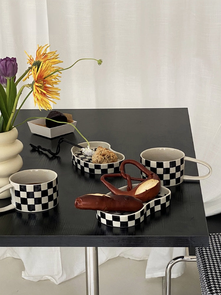 Black and White Checkered Bean Tray Jewelry Holder