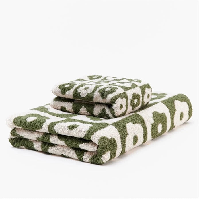 Green Daisy Flower Bath Towel Set