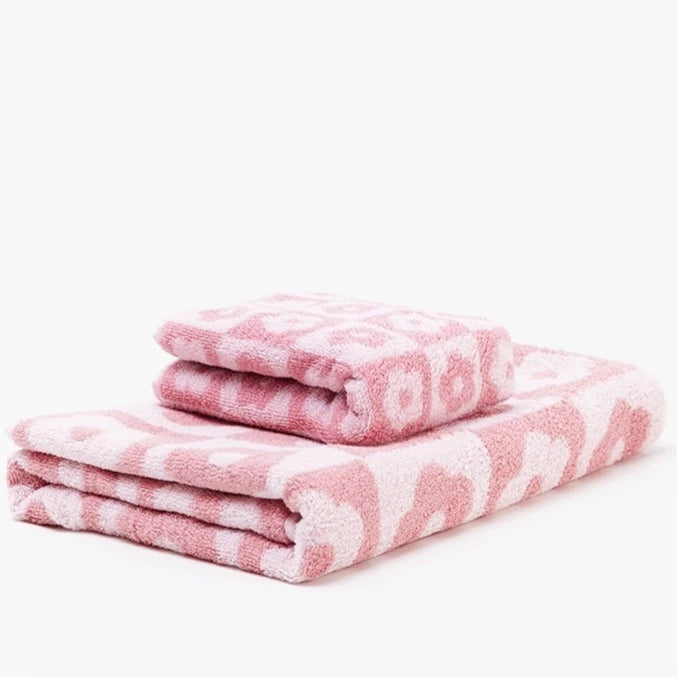 Pink daisy flower bath towel set