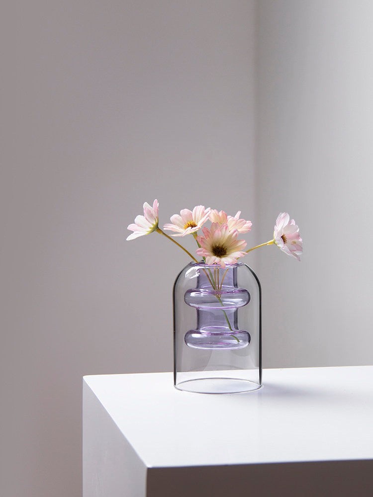 Wavy modern flower vase