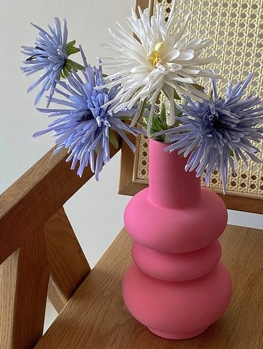 blush pink curvy flower vase